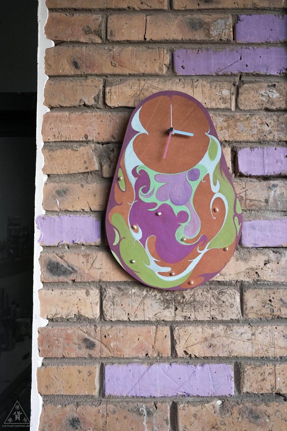 Leather-based Hand-Painted Artistic Clock - AMILO LEATHERCRAFT