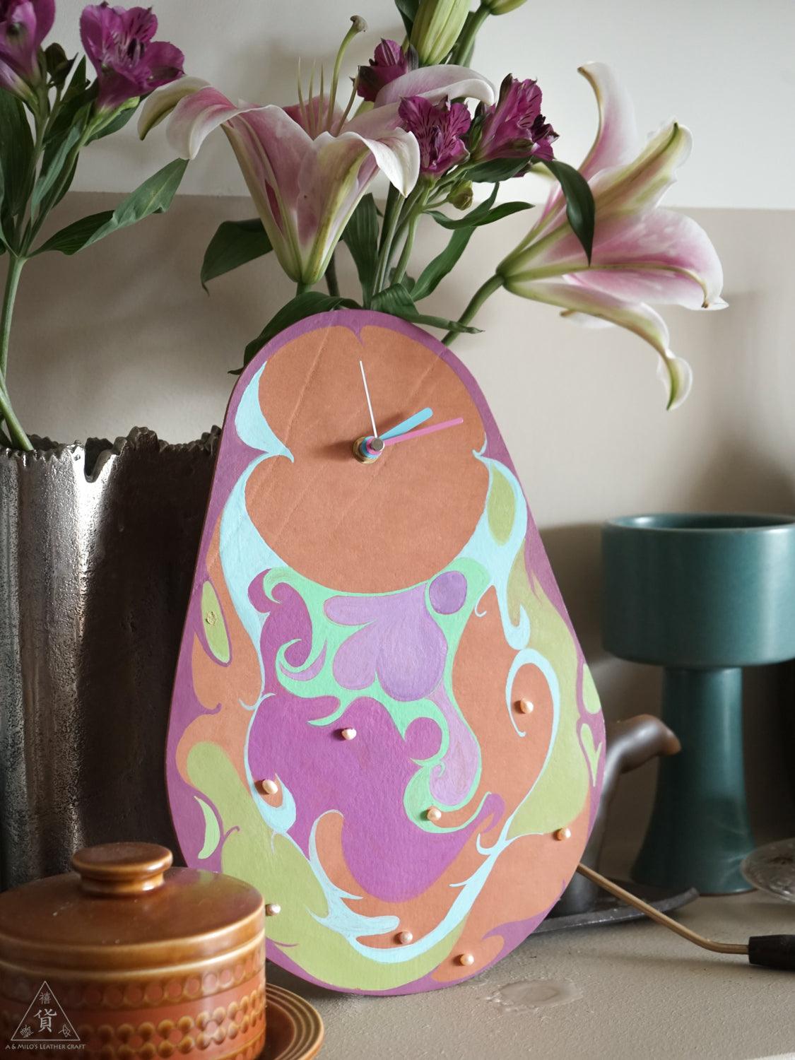 Leather-based Hand-Painted Artistic Clock - AMILO LEATHERCRAFT