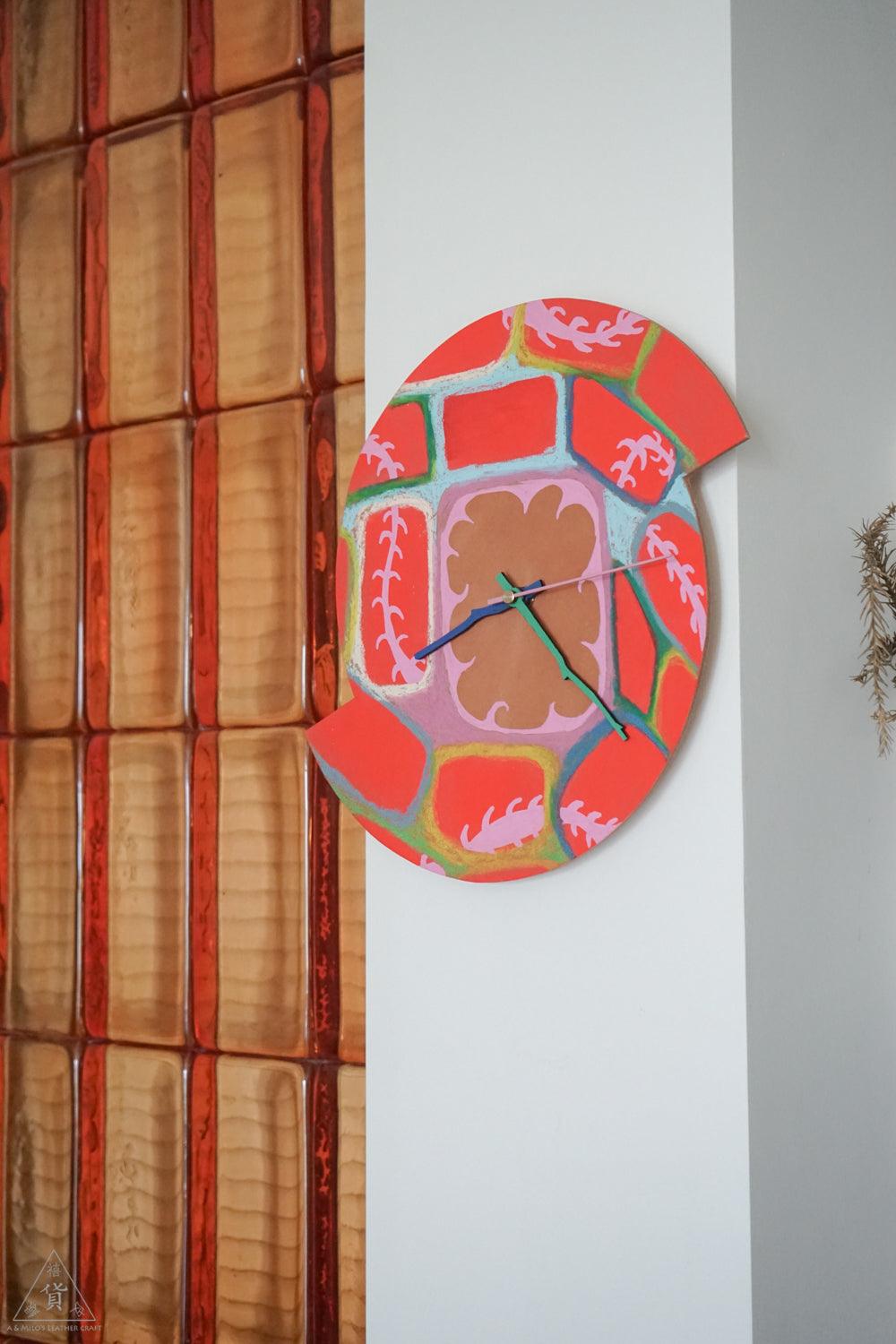 Leather-based Hand-Painted Artistic Clock - AMILO LEATHERCRAFT