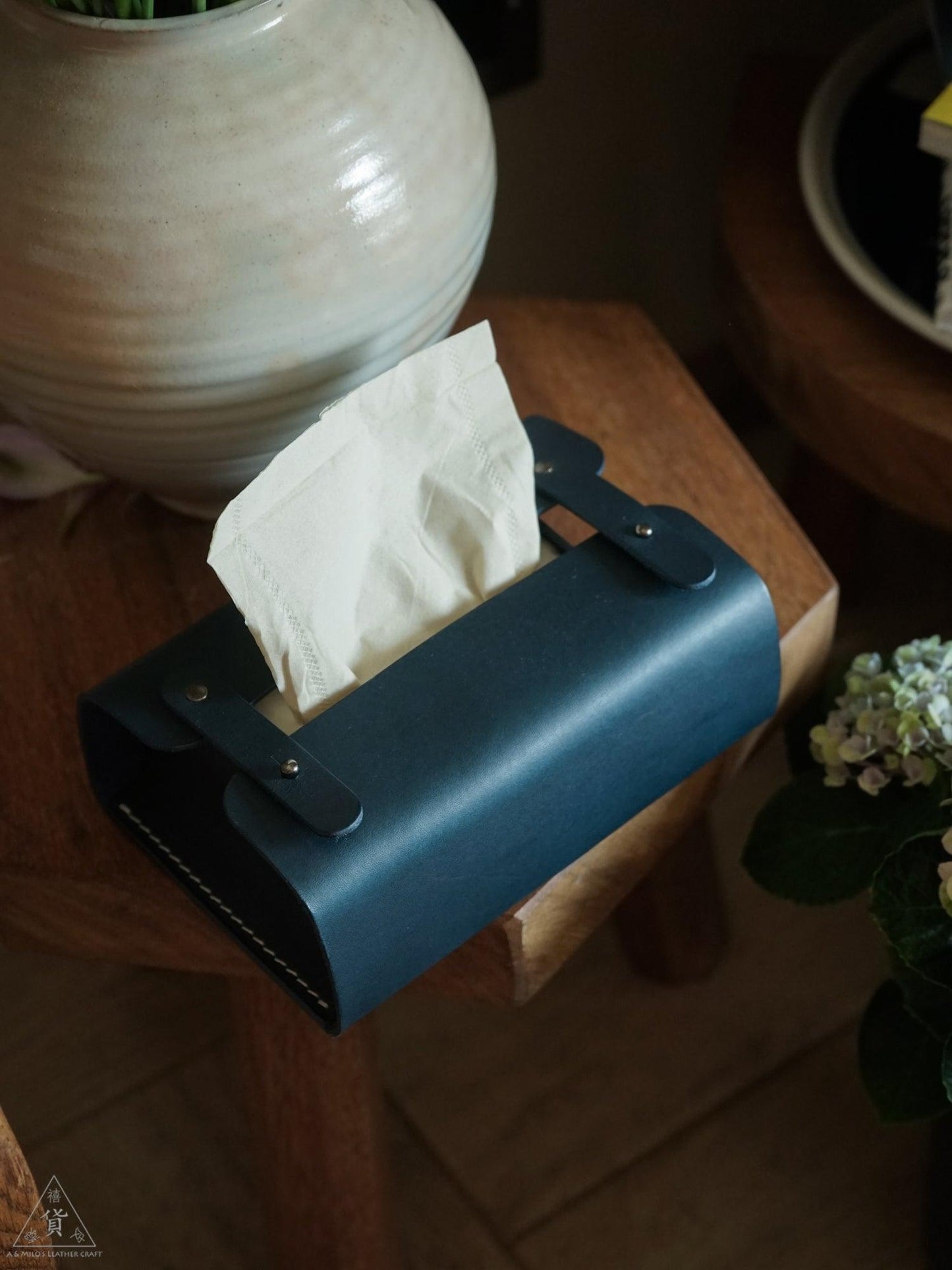 Handcrafted Tissue Box made with Leather - AMILO LEATHERCRAFT