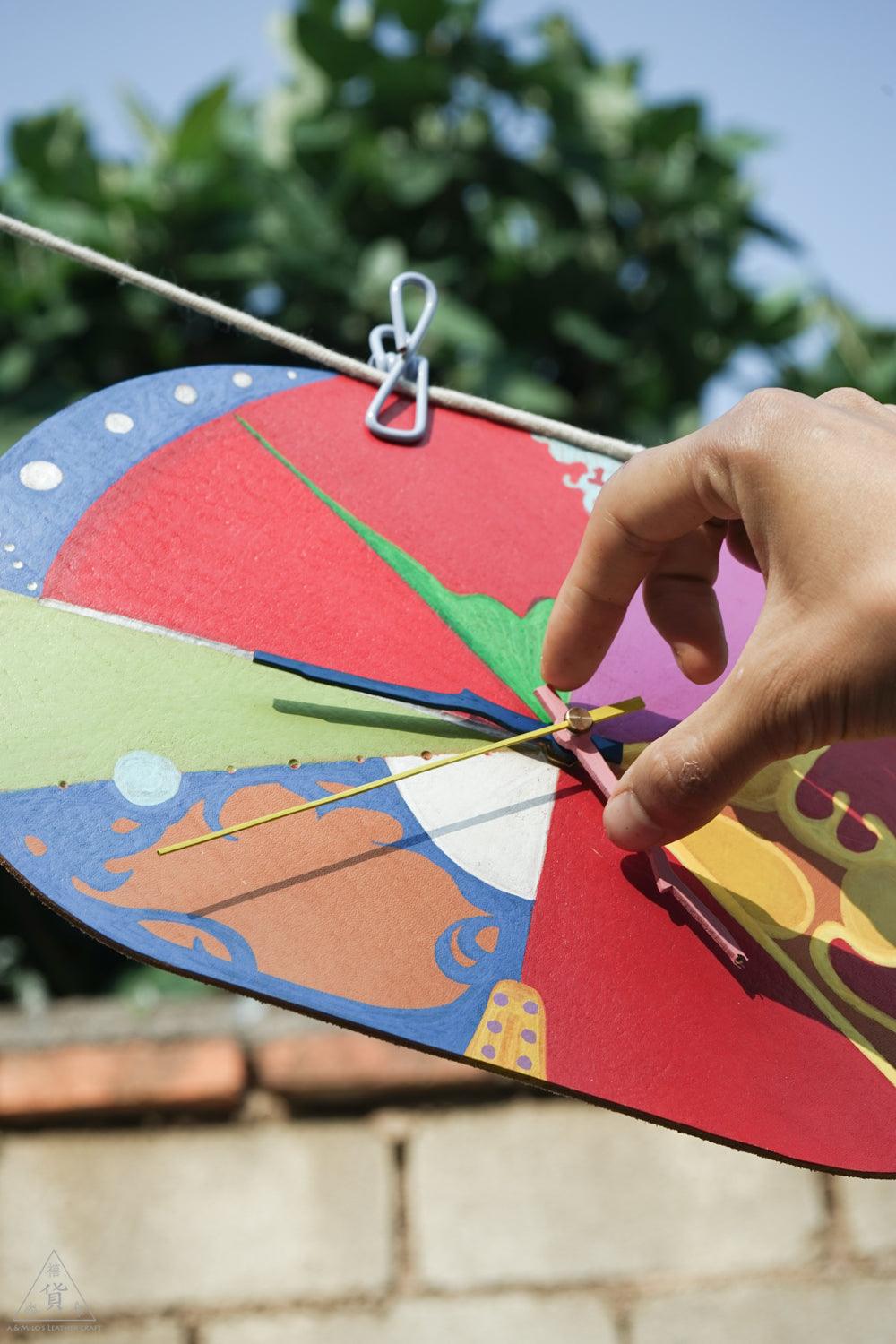 Leather-based Hand-Painted Artistic Clock - AMILO LEATHERCRAFT